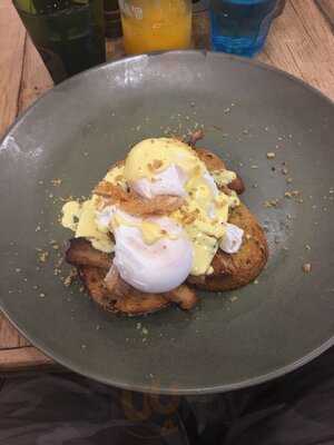 Dahlias Cafe & Pizzarea