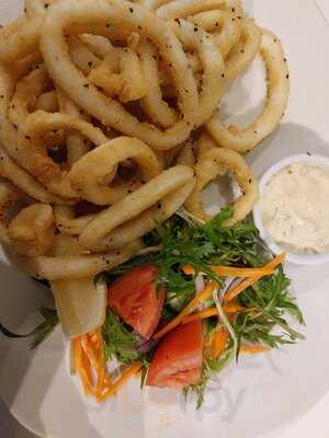 Hansa's Steak & Grill