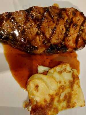 Hansa's Steak & Grill