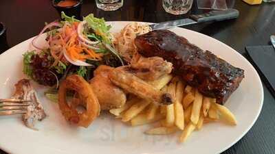 Iron River Bar & Grill