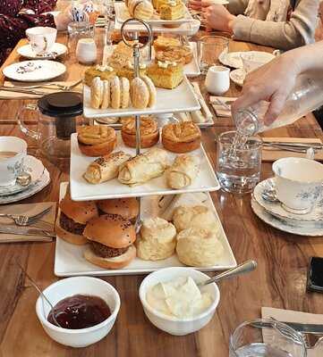 Arts Centre Cafe At The Gardens