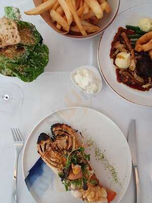 Sails Beach Restaurant