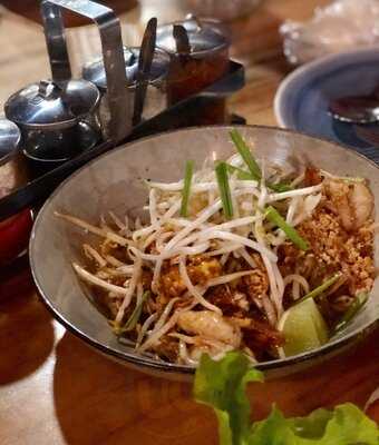 Lam Lam Delicate Thai