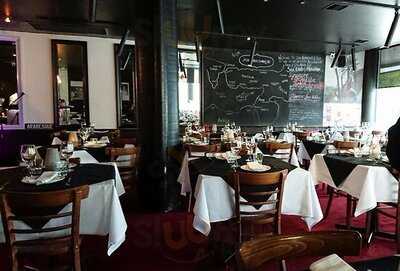 Arabesque Dining & Bar