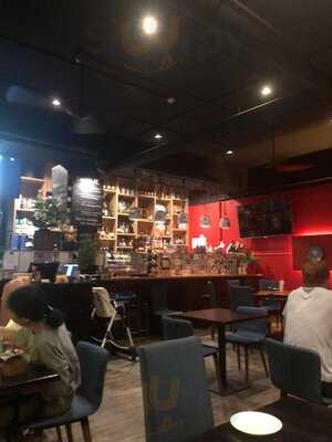 Lazy Susans Eating House