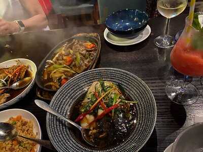 Lazy Susans Eating House