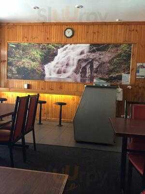 El-manara Lebanese Restaurant