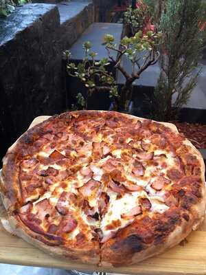 Micheli's Pizza & Pasta