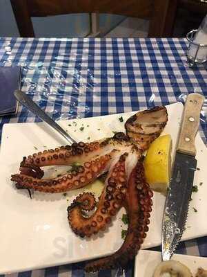 Manoli's Greek Taverna