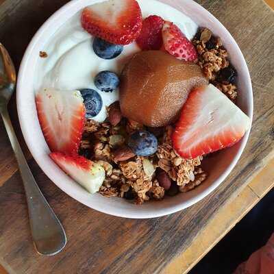 Besser Kitchen & Brew Bar