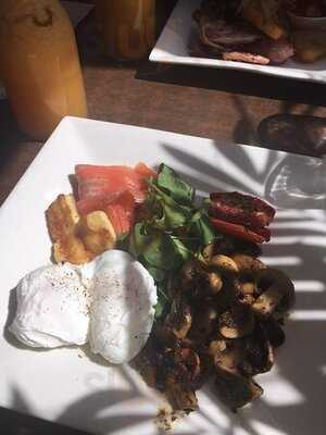 Daniel Stuart Fine Foods