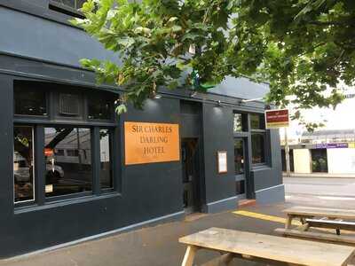 Sir Charles Darling Hotel