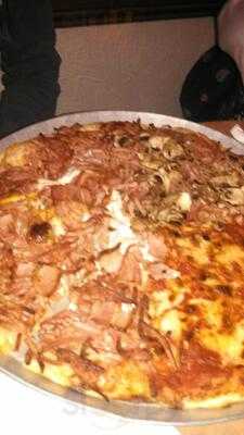 El Toro Pizza & Restaurant