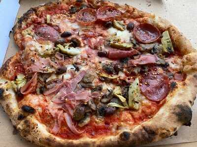 Devita Trattoria Pizzeria