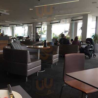 Chill Restaurant & Bar