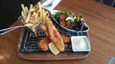 Chill Restaurant & Bar