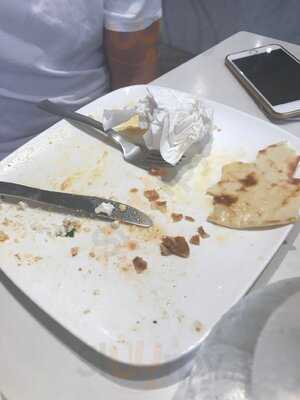 Mama's Cafe Patisserie