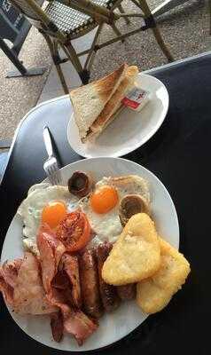 Roma Pizzeria & Coffe Bar