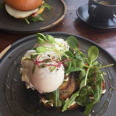 Southeast Cafe & Bar