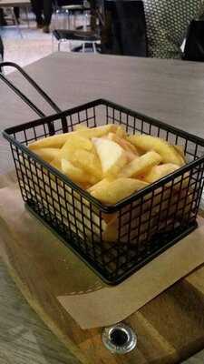 Rocca's Woodfired Pizzeria And Pasta Bar