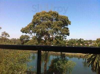 Poynton's Boulevard Cafe