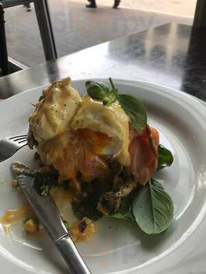 Fusion Point Cafe & Restaurant