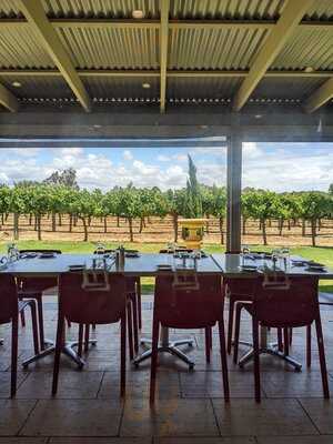 Pinelli Estate Winery Restaurant