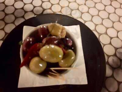 Insitu Bar & Restaurant