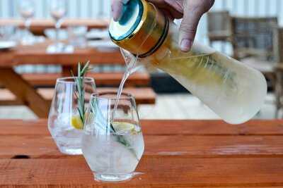 Mr P.p.'s Deli & Rooftop