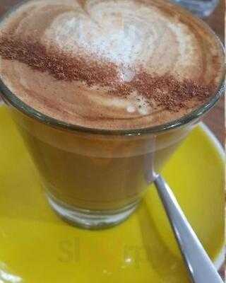 Two Little Pigs Charcuterie & Grind