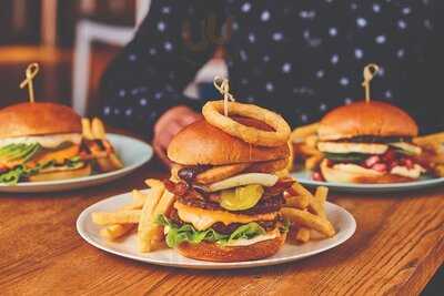 Rashays Campbelltown