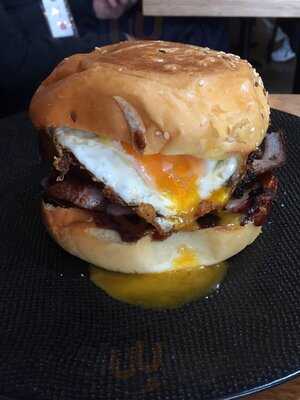 Lily Loves George Cafe