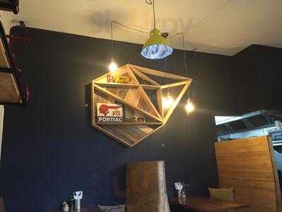 Lily Loves George Cafe