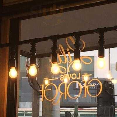 Lily Loves George Cafe