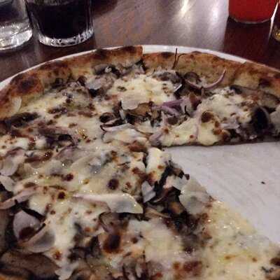 El Capitano Pizzeria & Bar