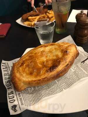 Coolangatta Sands Hotel