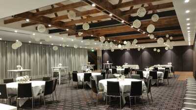 The Olympic Hotel & Bistro