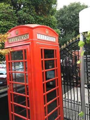 Elephant & Castle Hotel