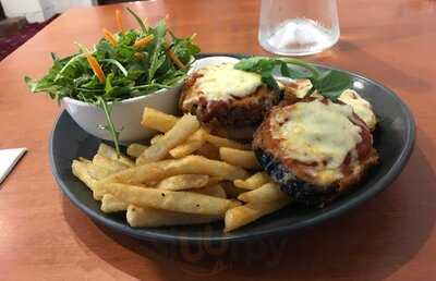 Elephant & Castle Hotel