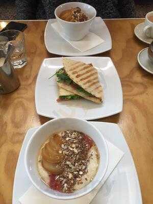 Omar And The Marvellous Coffee Bird