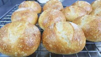 The Crusty Loaf Bakery