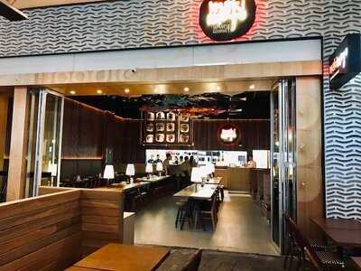 Makimoto Macarthur Square