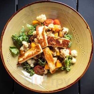 Swannie's Bar & Restaurant