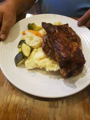 Swannie's Bar & Restaurant