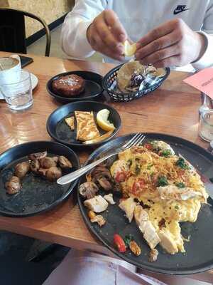 Fingers Crossed Cafe