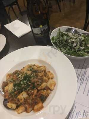 Stella Bendigo - Woodfired Pizzeria, Wine Bar & Cafe