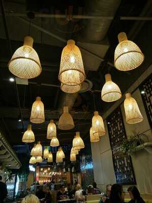 Canton Bay Restaurant