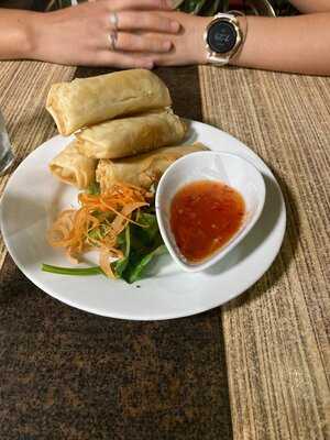 Mellow Thai Restaurant And Cafe