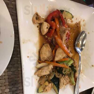 Mellow Thai Restaurant And Cafe