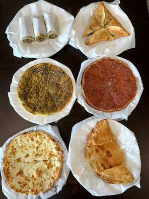 Charlie's Pizzeria & Bakery